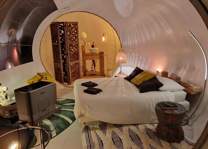 Luxe tent Ecolieu B & Bubble By Bubbletree Bbt Sarl Drincham